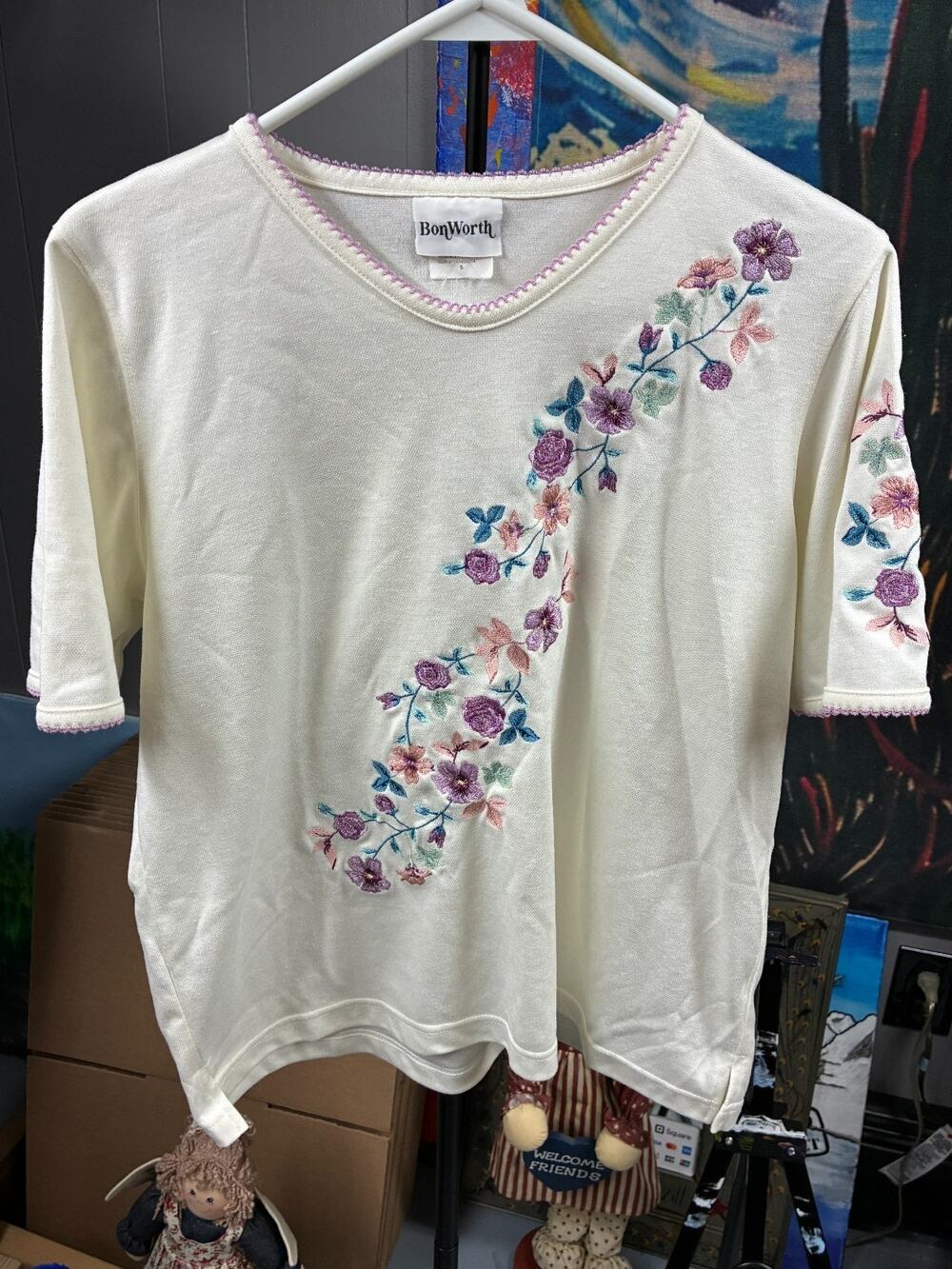 BonWorth Cream Floral Embroidered Short Sleeve Top Women’s Small Polyester Cotto